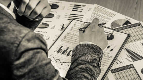 The Top 5 Things To Consider When Hiring A Bookkeeper!